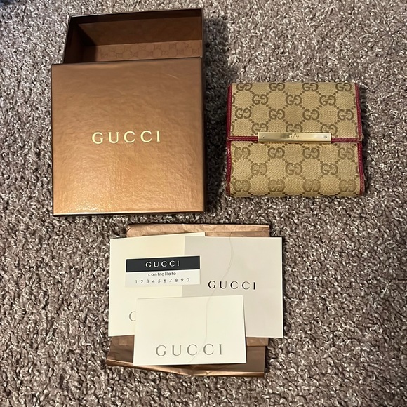 Authentic Gucci Compact Wallet GG Canvas Tan Dark Pink/Red